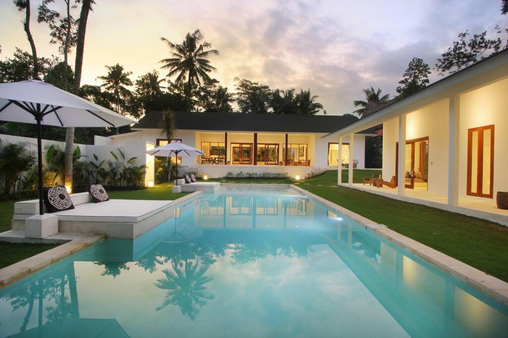 विला Modern And Stylish 3 Bedroom