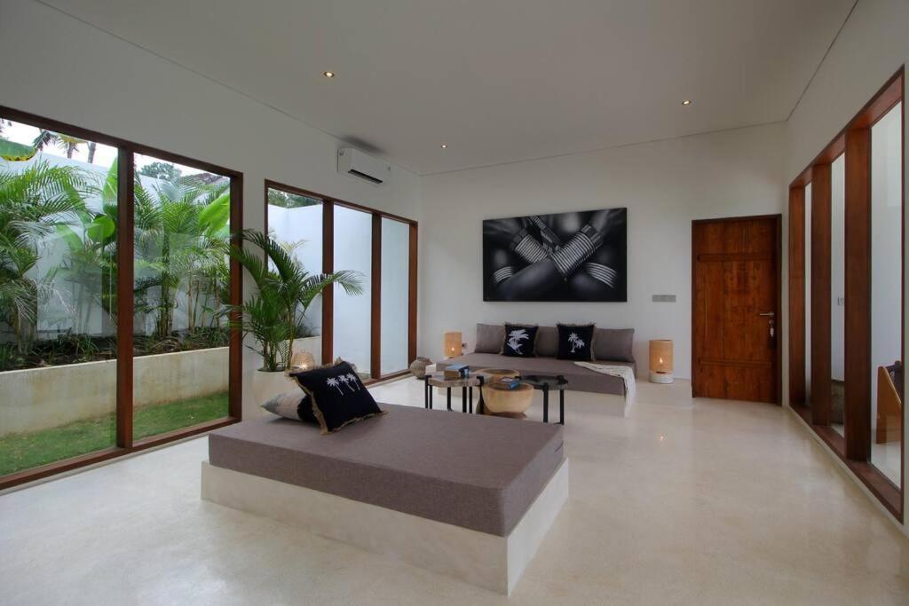 Modern And Stylish 3 Bedroom विला